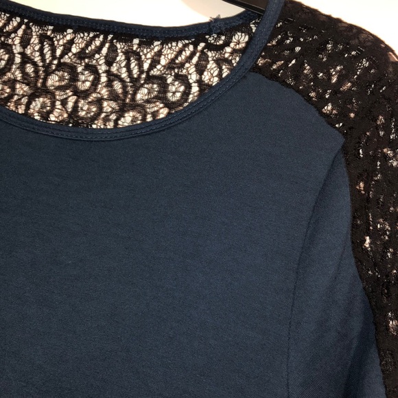 Old Navy shirt - Picture 2 of 6